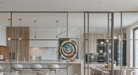 台中懸吊式拉門施工案例，無軌道設計簡潔美觀