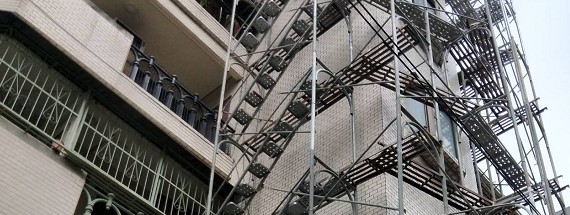 工業區鷹架施工現場