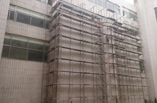 鷹架權威台中CNS4750廣告鷹架安裝