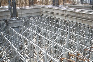 鷹架大王工地主任李先生